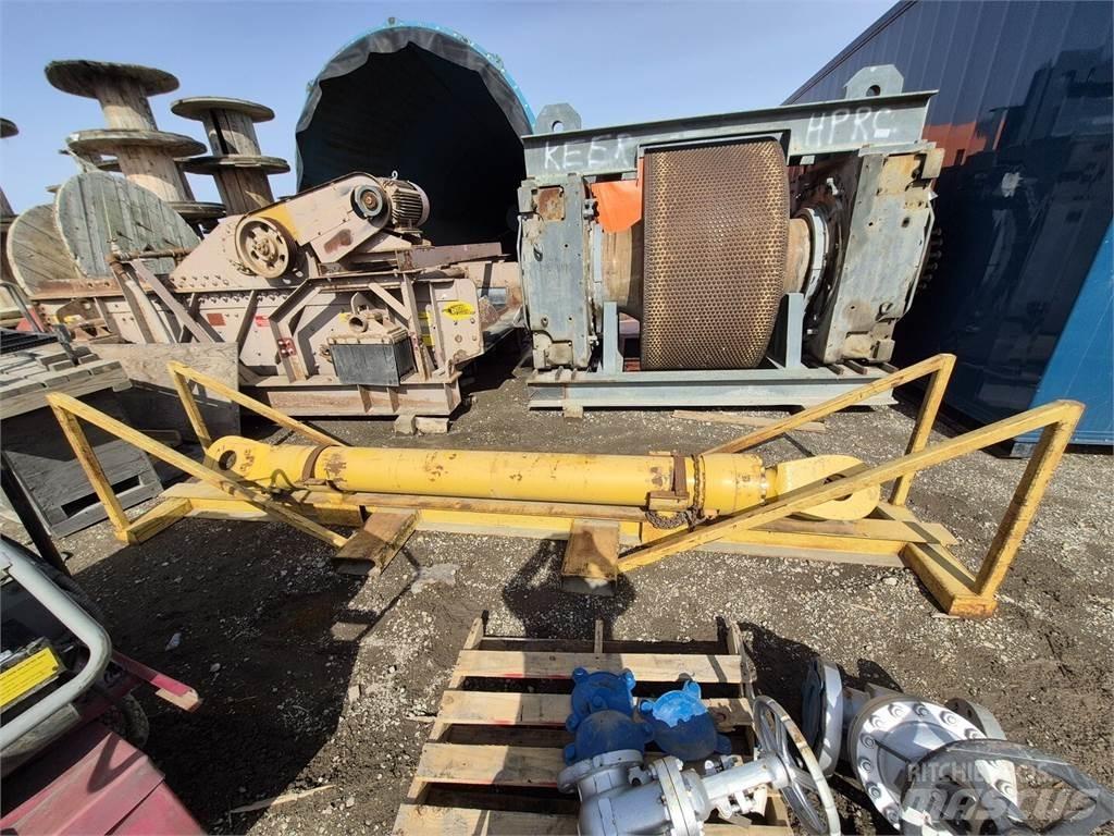 Komatsu 90276040 Transportes - Outros
