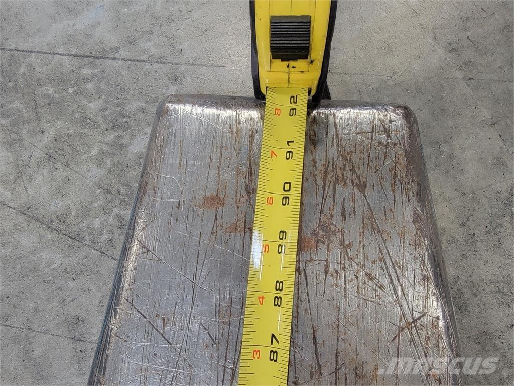 Raymond 8410 Construção - Outros
