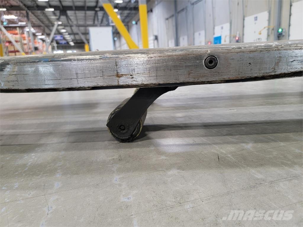 Raymond 8410 Construção - Outros
