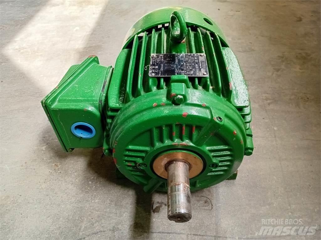  WEG 00152ST3HIE182T Motores industriais