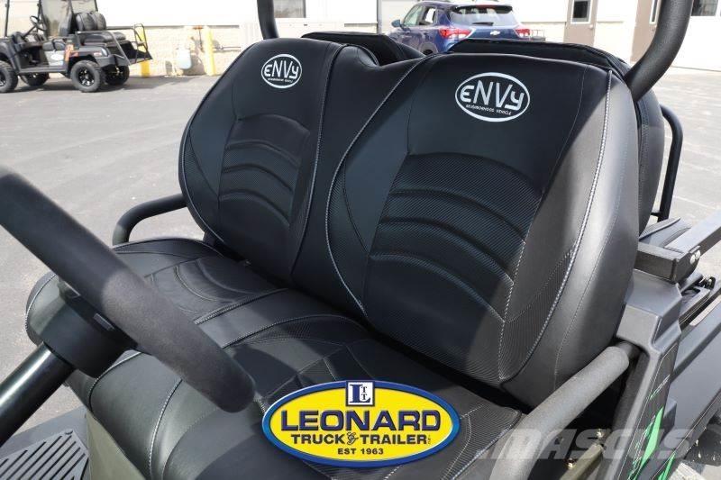  eNVy NV-4 Carros de golfe