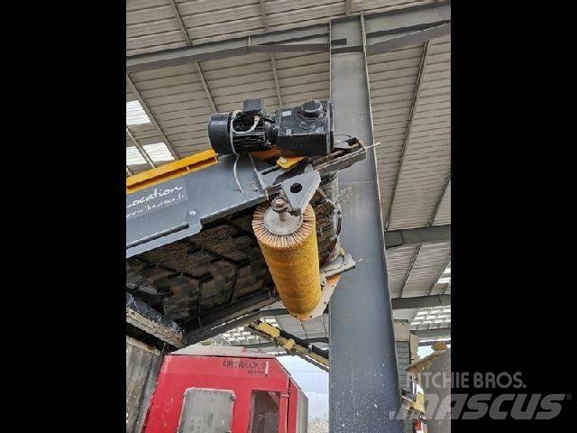 Screenpod TFS1400 Britadeiras