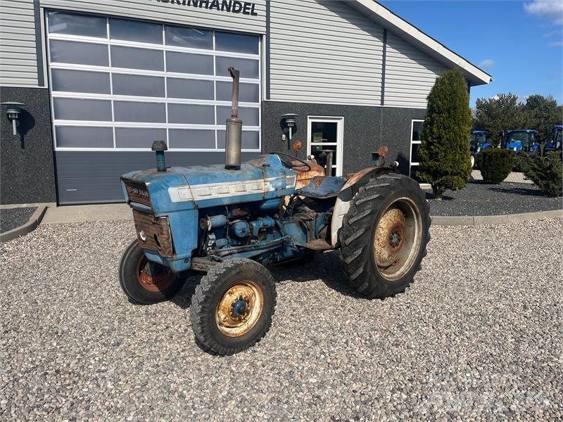 Ford 3000 Tratores Agrícolas usados