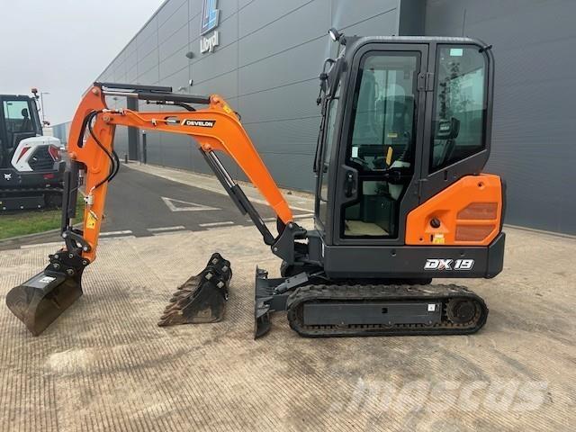 Develon DX19-7 Escavadeiras de esteiras