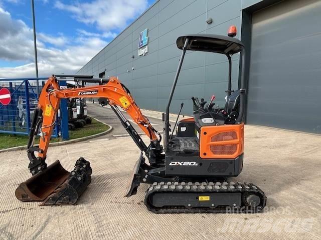 Develon DX20z-7 Escavadeiras de esteiras