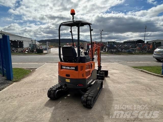 Develon DX20z-7 Escavadeiras de esteiras