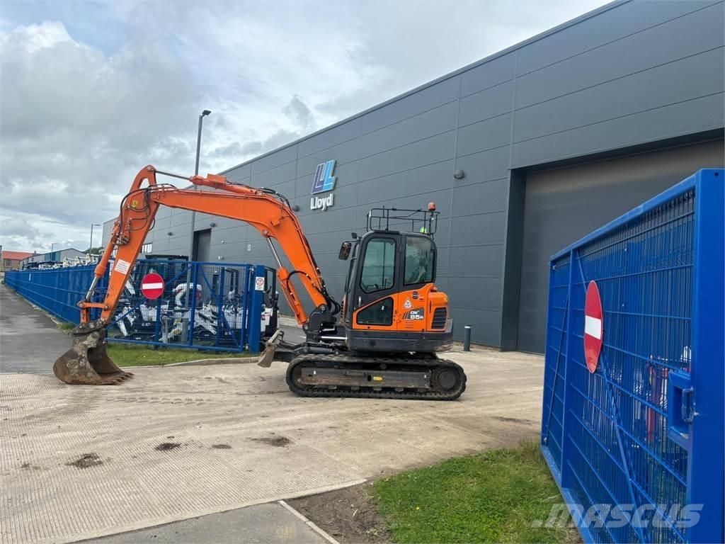 Develon DX85R-3 Escavadeiras de esteiras