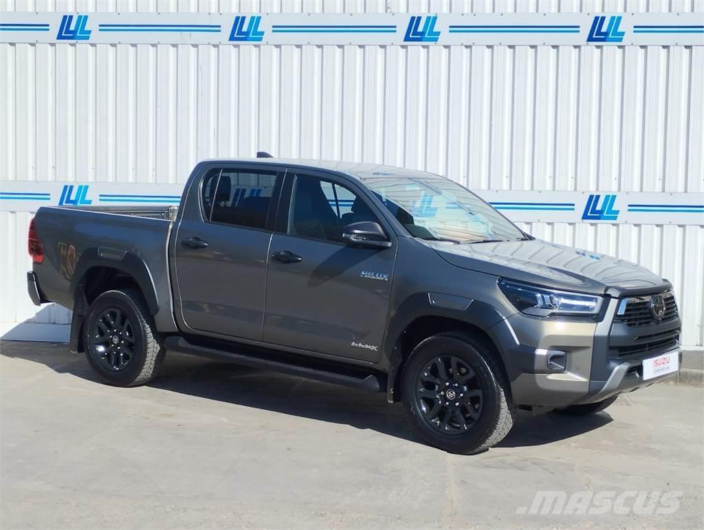 Toyota Invincible X Pick up de caixa aberta