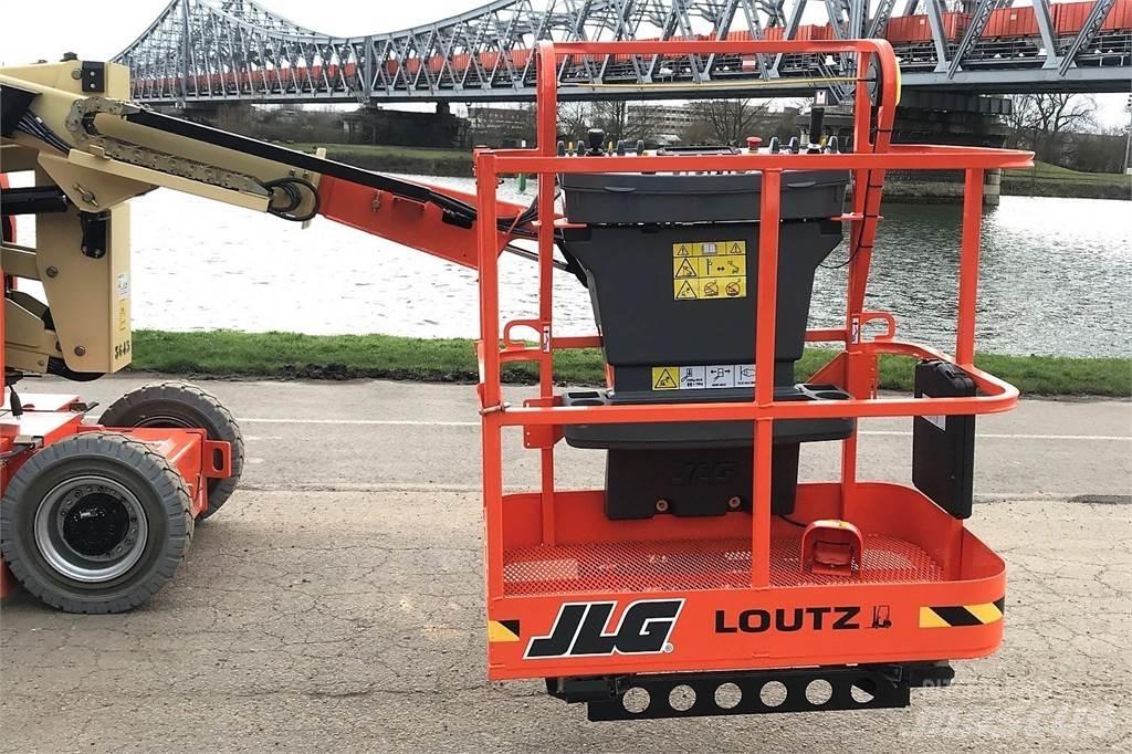 JLG E300AJP Outros elevadores e plataformas