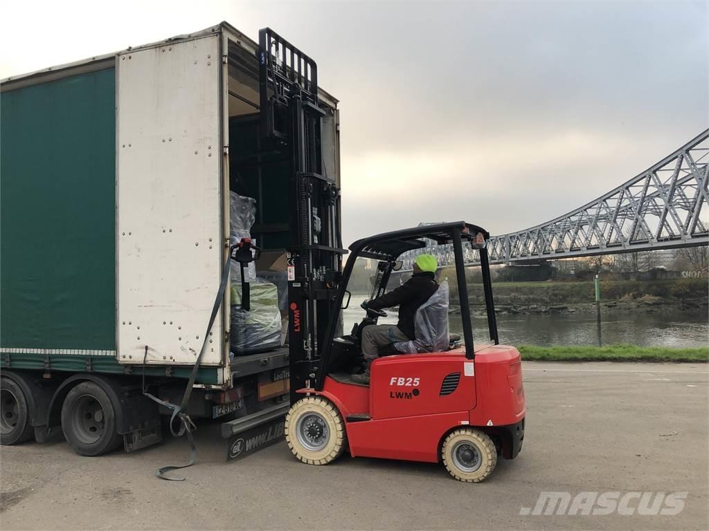  LWM FB25 Empilhadores - Outros