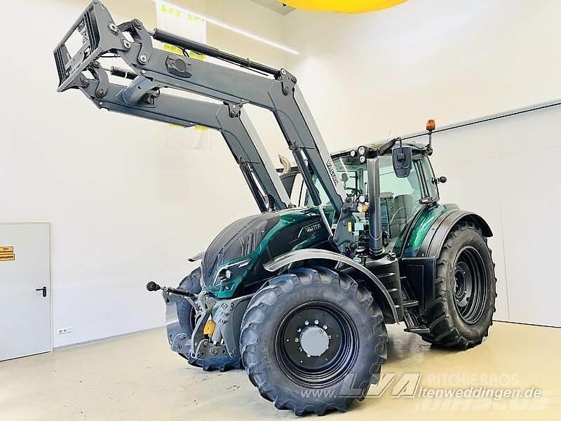 Valtra T174 Tratores Agrícolas usados