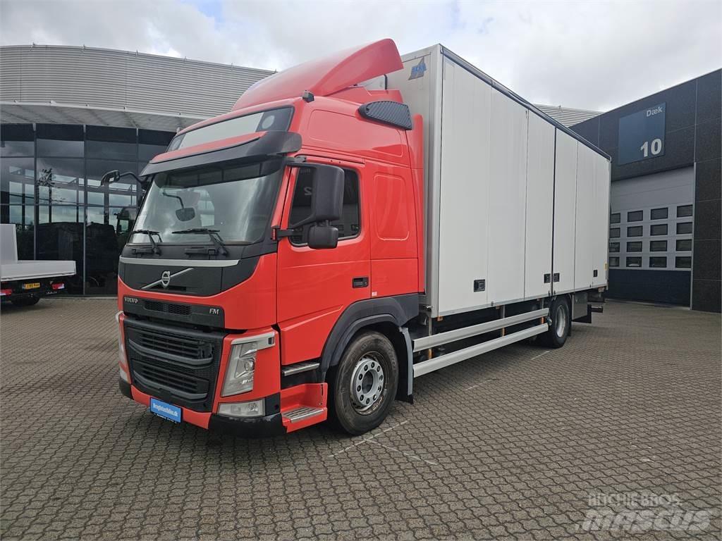 Volvo FM340 Caminhões de caixa fechada