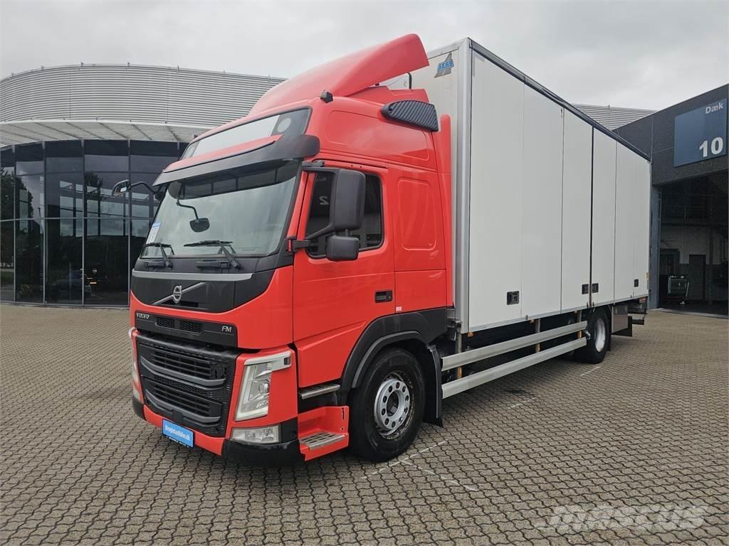 Volvo FM340 Caminhões de caixa fechada