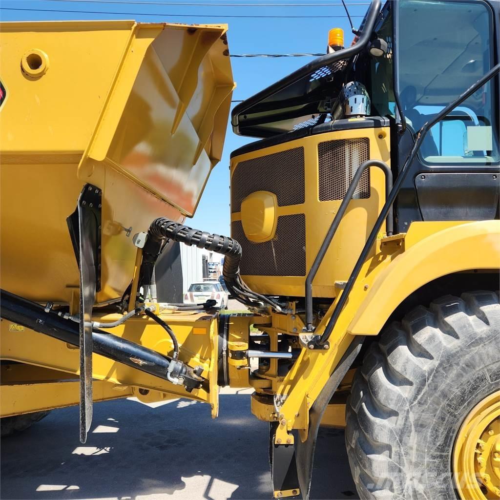 CAT 730 Caminhões articulados