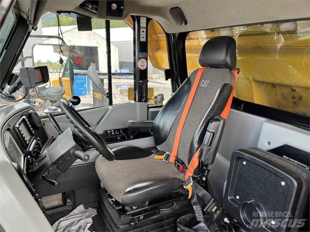 CAT 772G Camiőes basculantes rígidos