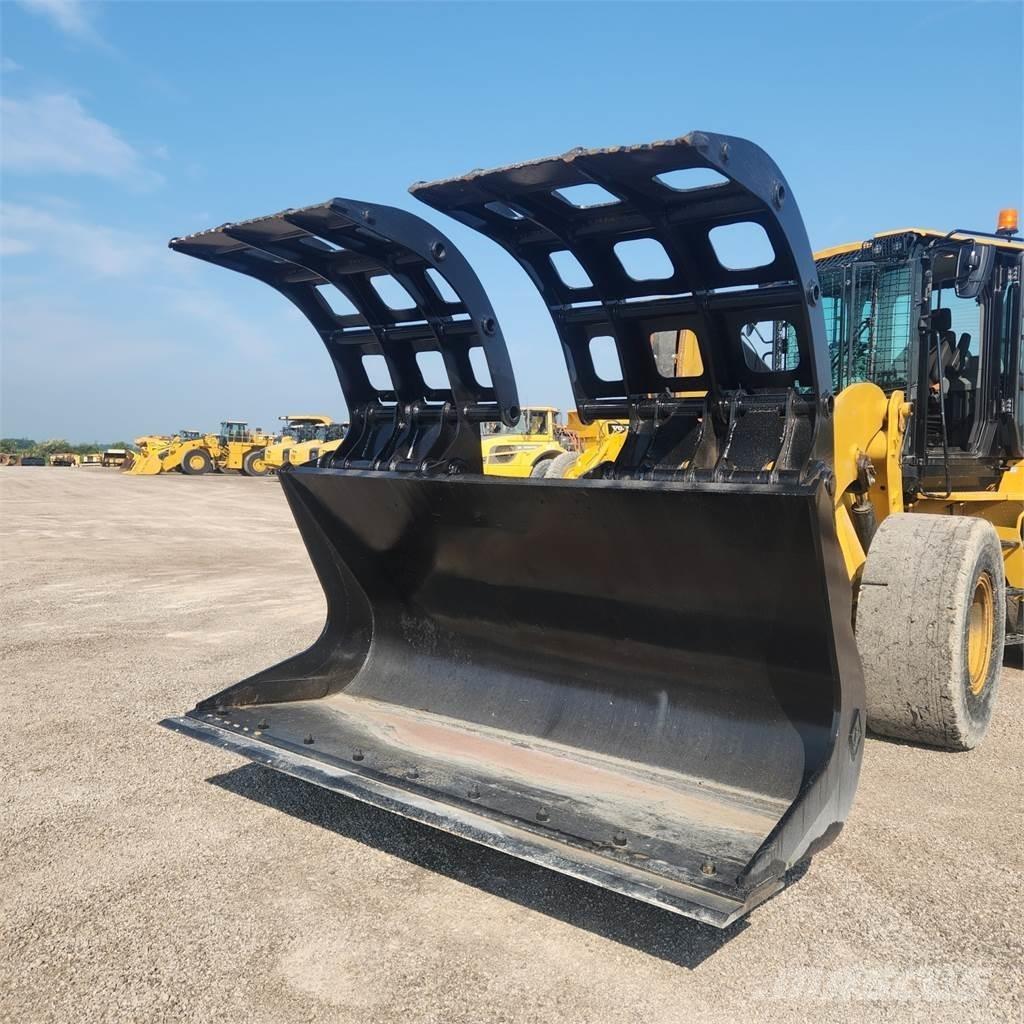 CAT 938M Carregadeiras de rodas