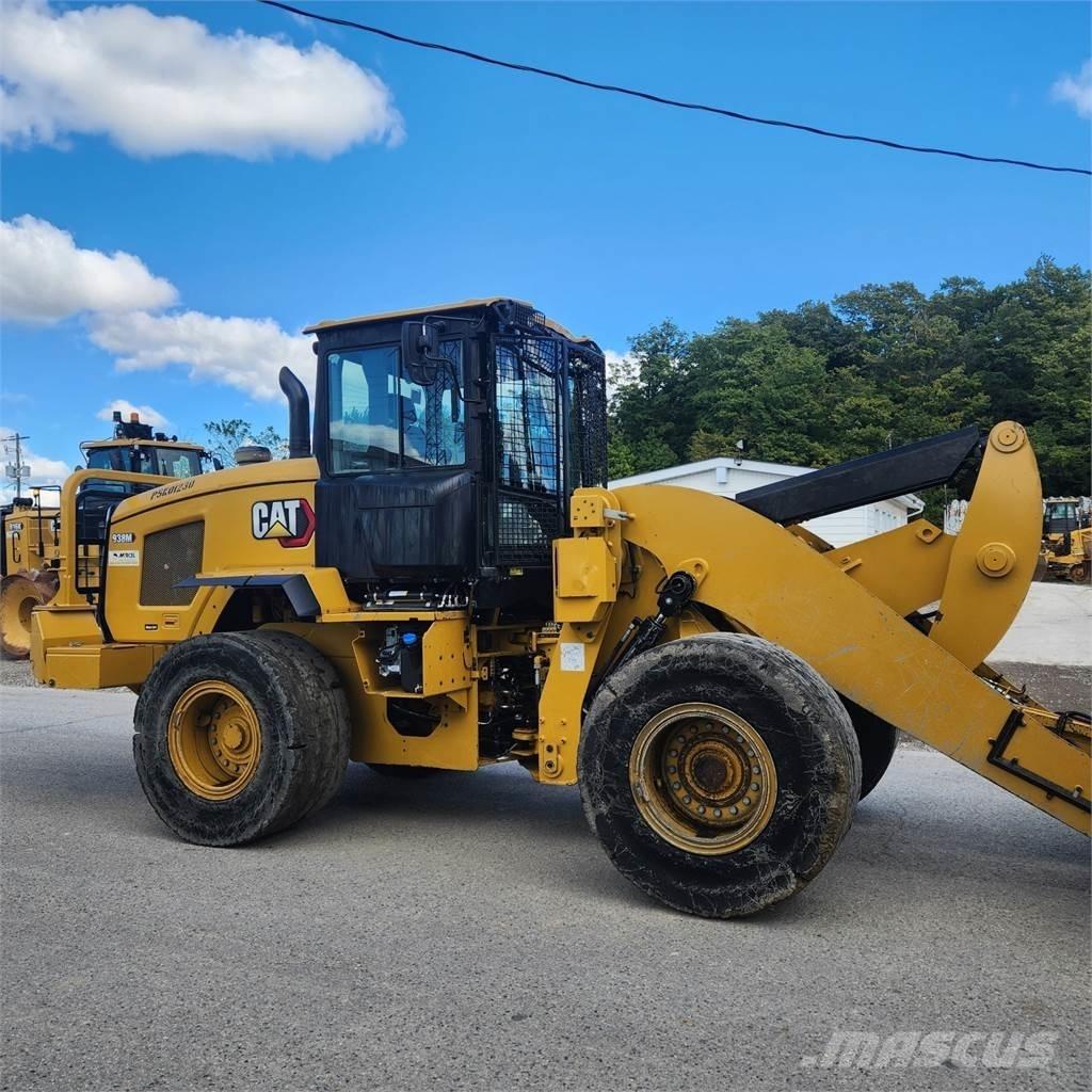 CAT 938M Carregadeiras de rodas