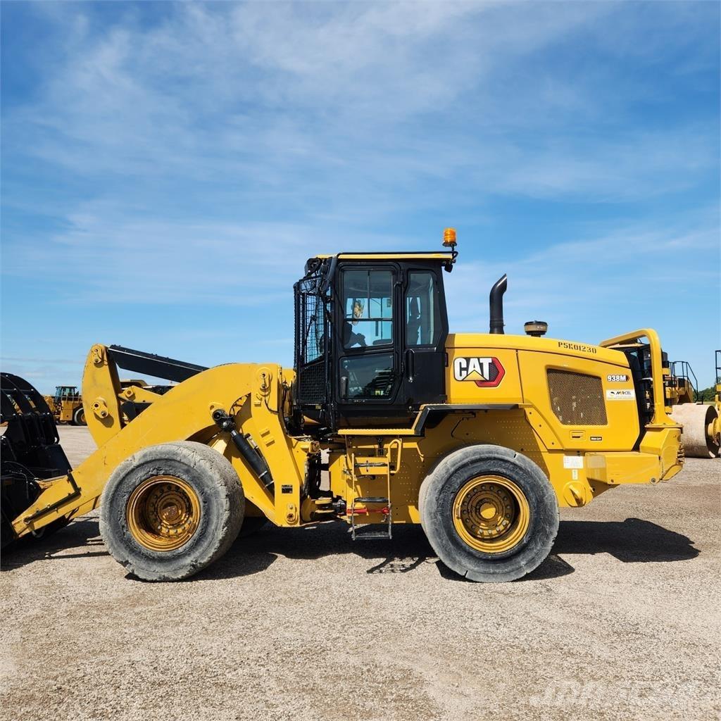CAT 938M Carregadeiras de rodas