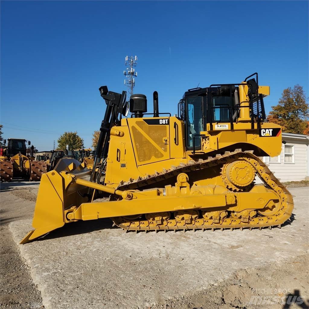 CAT D8T Dozers - Tratores rastos