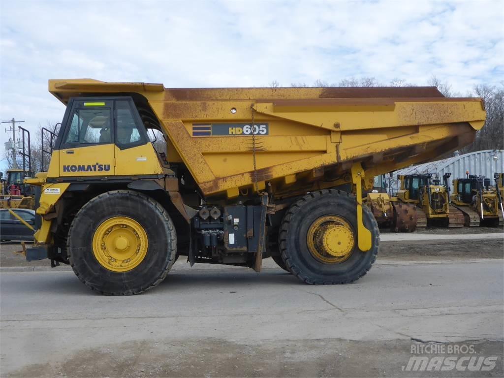 Komatsu HD605-7 Camiőes basculantes rígidos