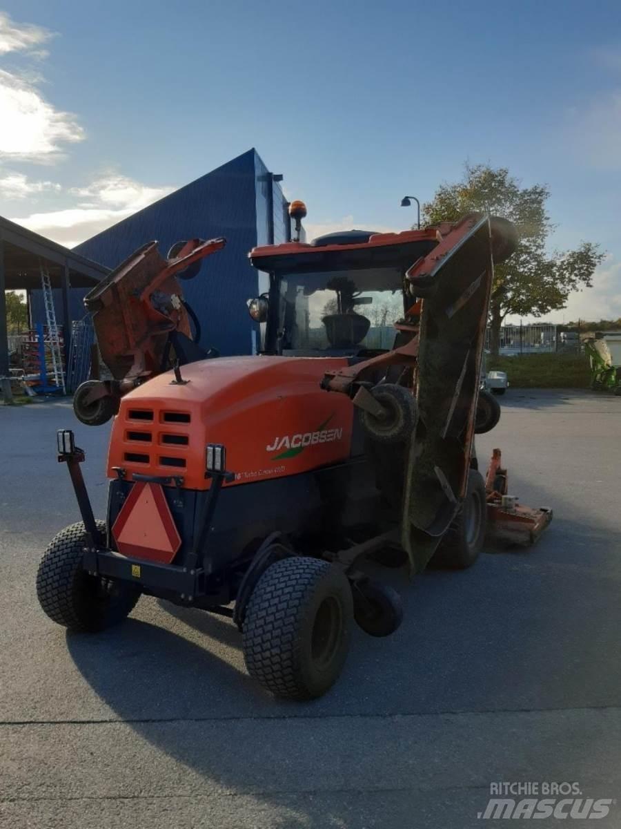 Jacobsen HR 9016 Corta-Relvas Riders