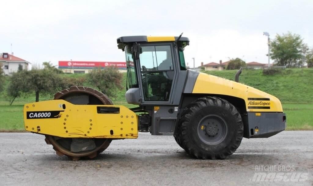 Atlas Copco CA6000 Compactadores para terra
