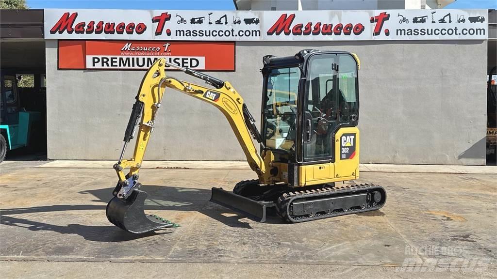 CAT 302CR Miniescavadeiras
