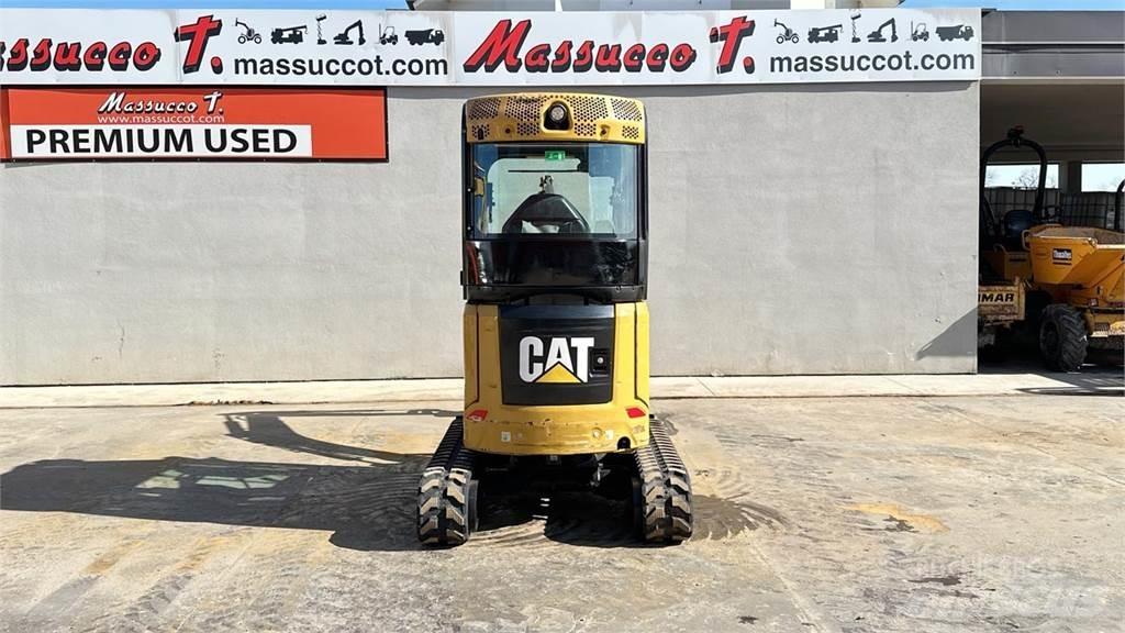 CAT 302CR Miniescavadeiras