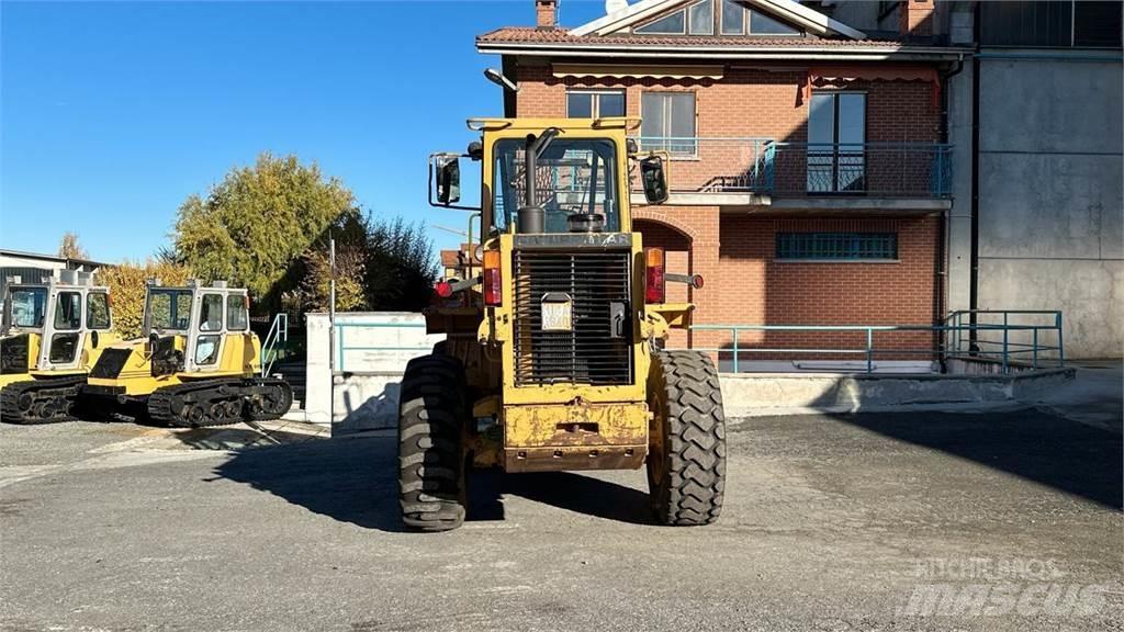 CAT 916 Carregadeiras de rodas