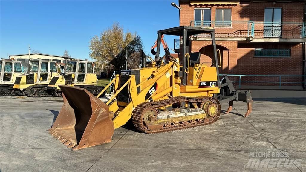 CAT 935C Carregadeiras de rodas