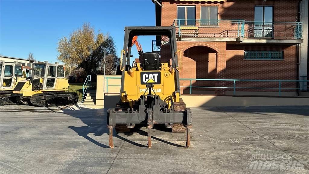 CAT 935C Carregadeiras de rodas