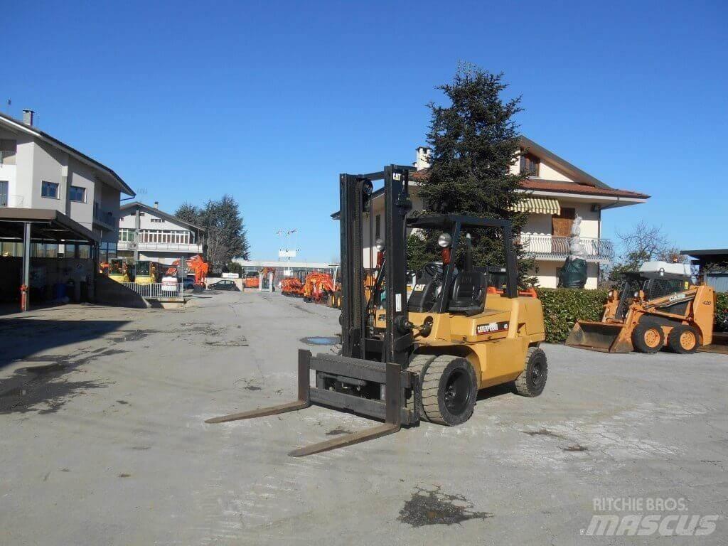 CAT DP40KL Empilhadores Diesel