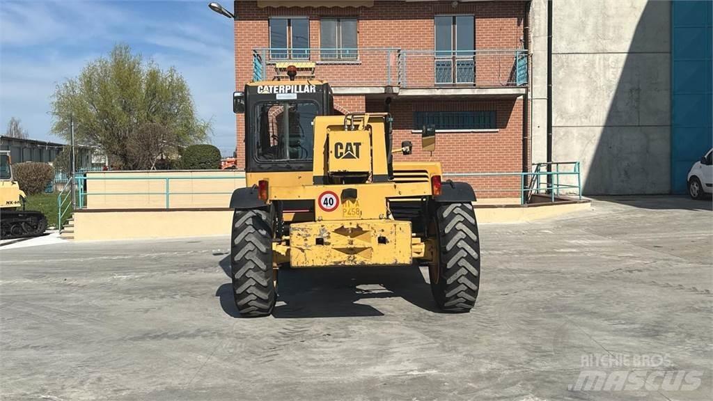 CAT TH63 Manipulador telescópico