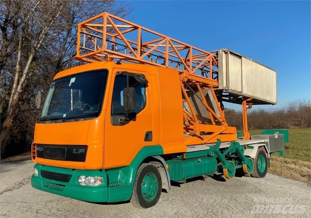 DAF LF Plataformas aéreas montadas em camião
