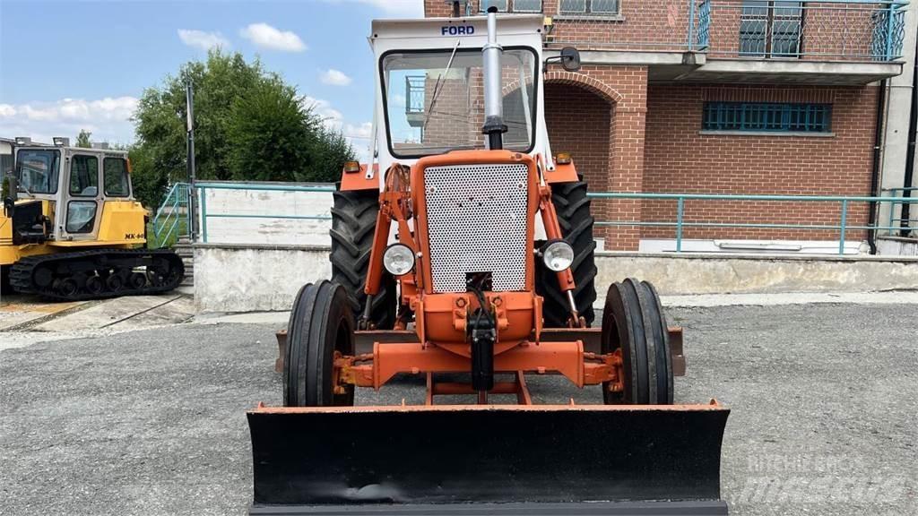 Ford 5600 4X2 Dozers - Tratores rastos