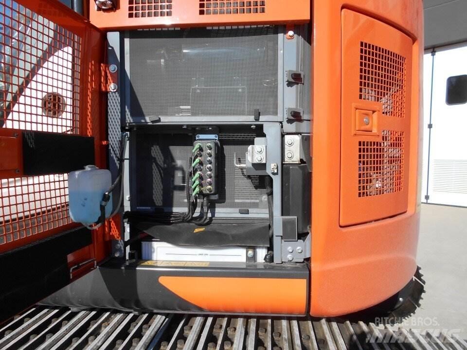 Hitachi ZX225-US6 Escavadeiras de esteiras
