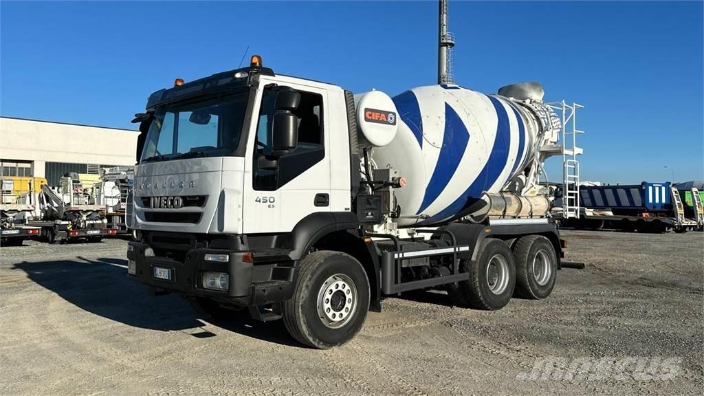 Iveco Trakker 450 6X4 Caminhões de betonagem
