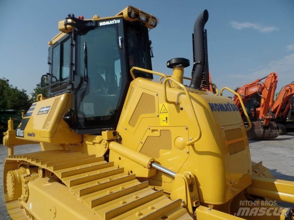 Komatsu D61 EXi Dozers - Tratores rastos