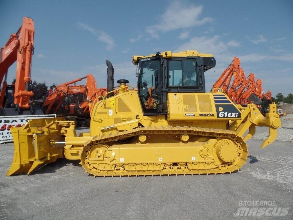Komatsu D61 EXi Dozers - Tratores rastos