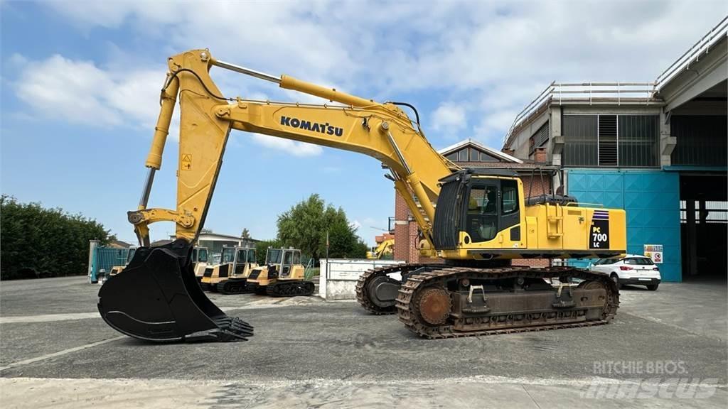 Komatsu PC700 LC-8E0 Escavadeiras de esteiras
