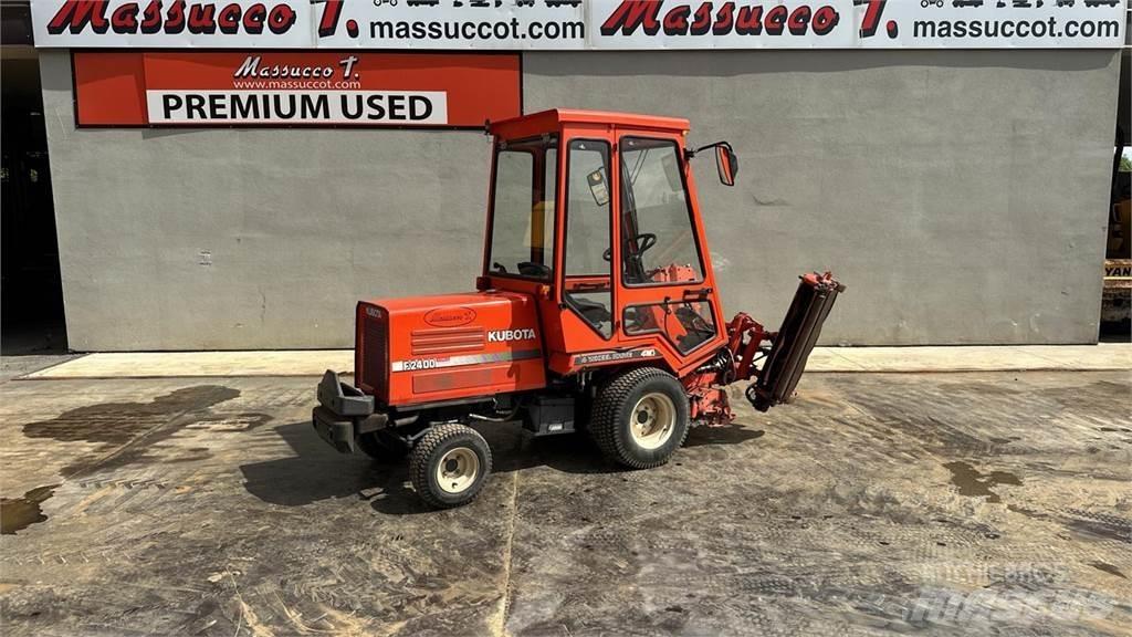 Kubota F2400 4X4 Lâminas de neve e arados