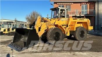 Liebherr L 551 Carregadeiras de rodas