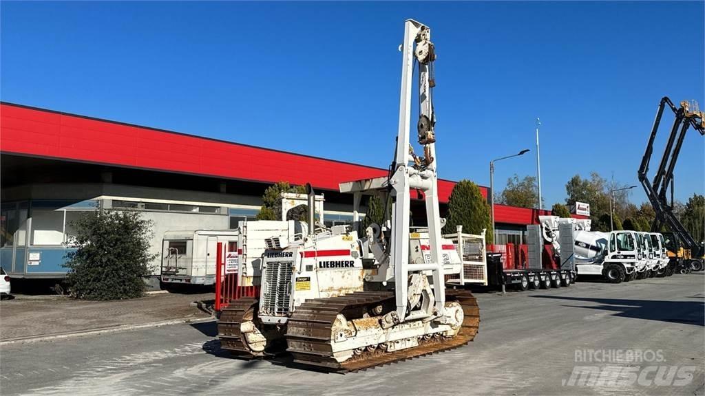 Liebherr RL 22 B Equipamentos para Oleodutos