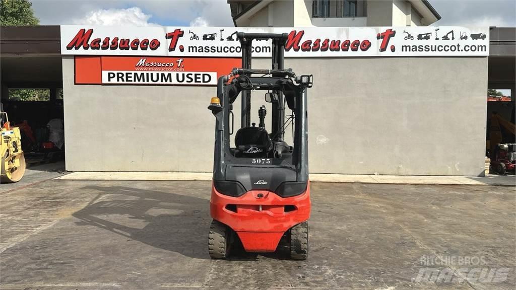 Linde E30L Empilhadores eléctricos
