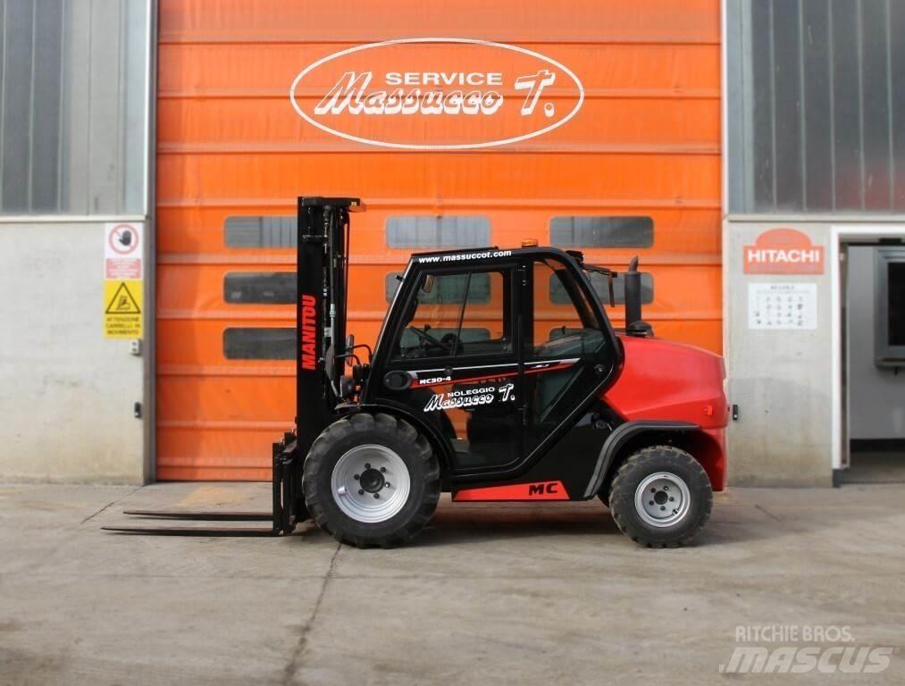 Manitou MC30-4 DK 4X4 Empilhadores todo-terreno
