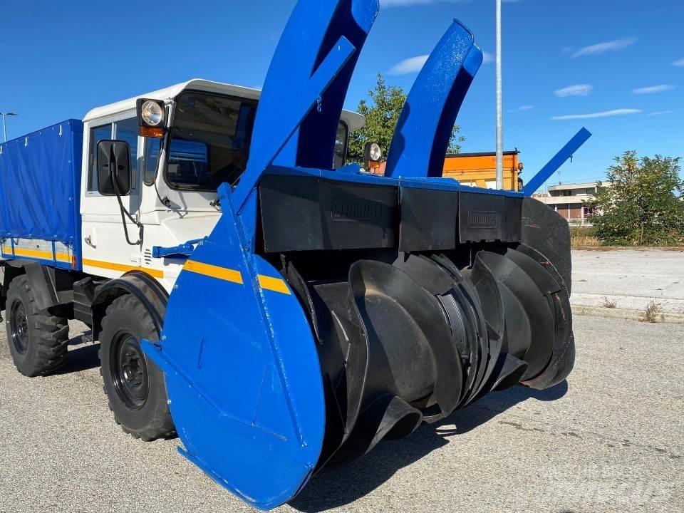 Mercedes-Benz UNIMOG Lâminas de neve e arados