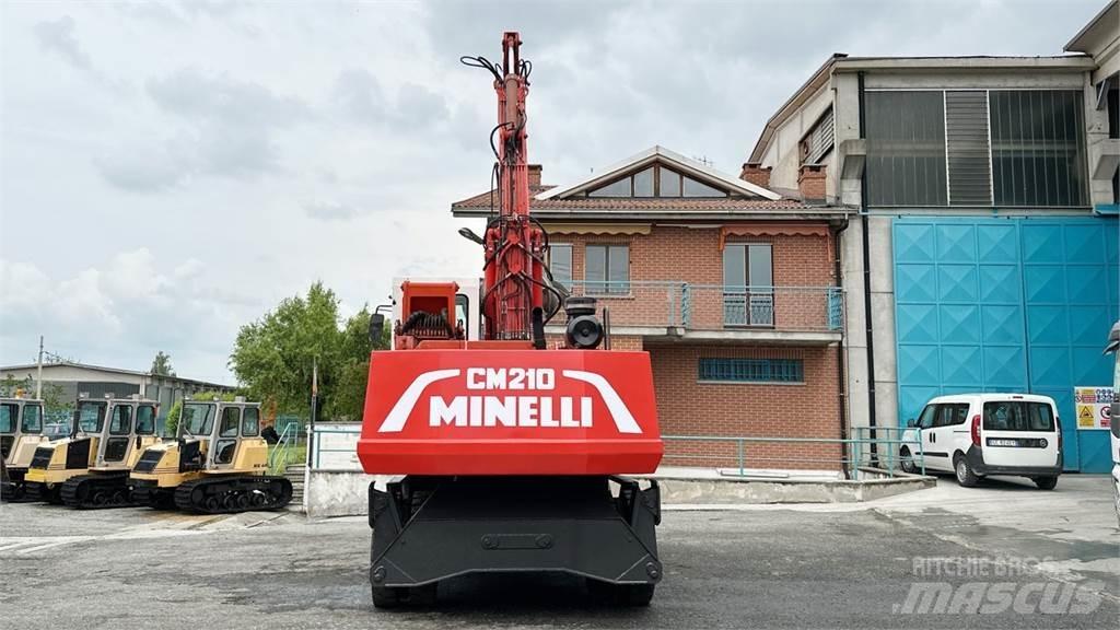 Minelli CM210 Escavadoras de rodas