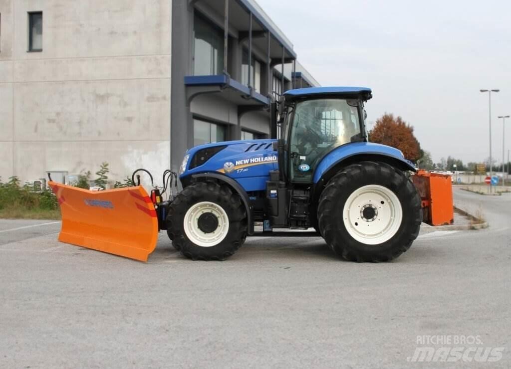 New Holland T7.190 Lâminas de neve e arados