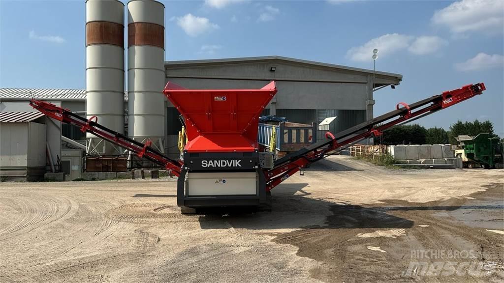 Sandvik QE241 Equipamento de triagem