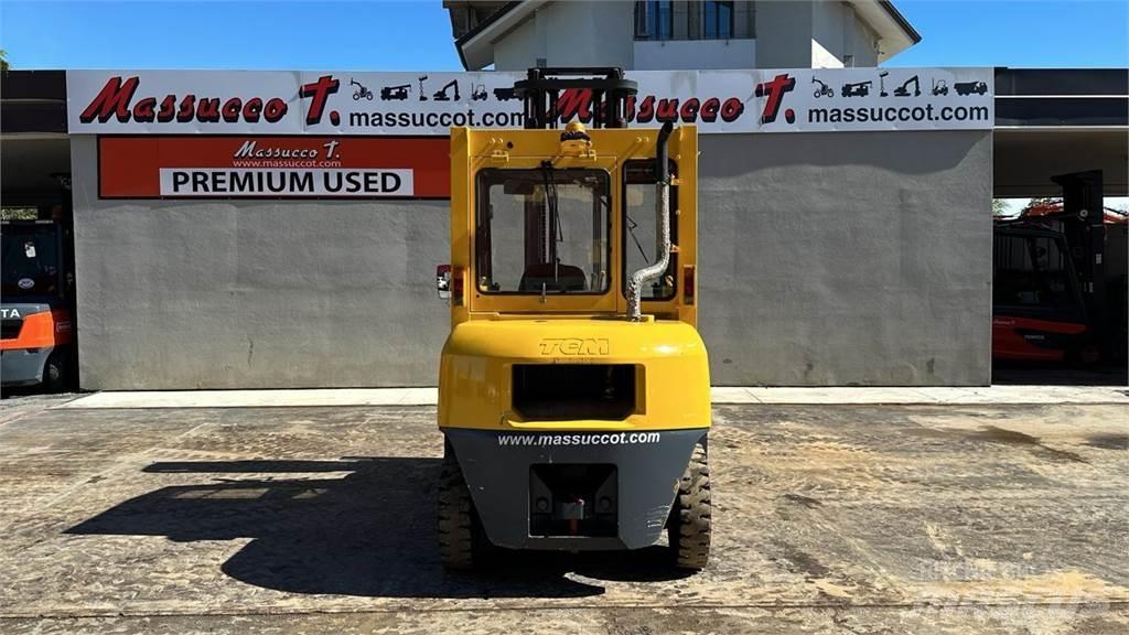 TCM FD40T2 Empilhadores Diesel